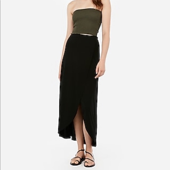 🆕 Express Black Maxi Skirt - Picture 2 of 12
